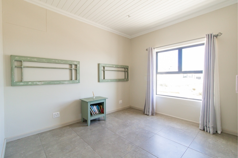 5 Bedroom Property for Sale in Da Gama Bay Western Cape
